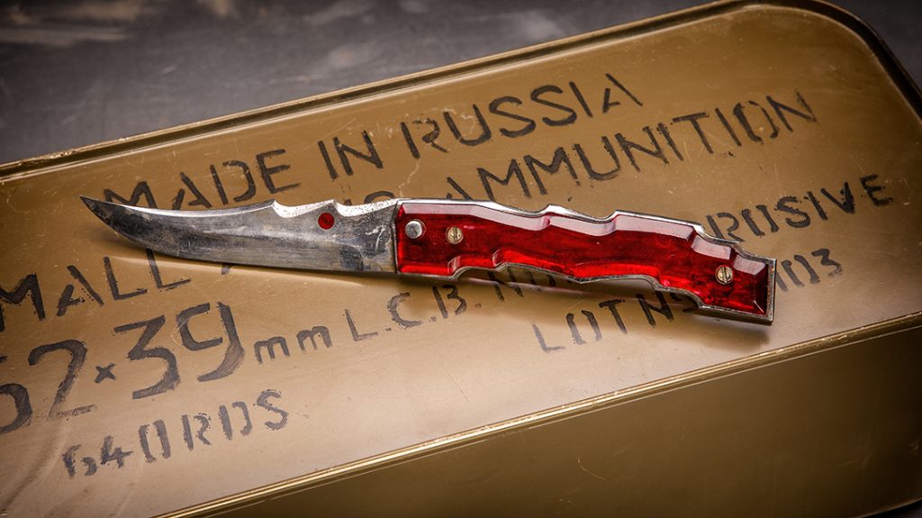 Get to know the collectors of Russian Prison Shanks!