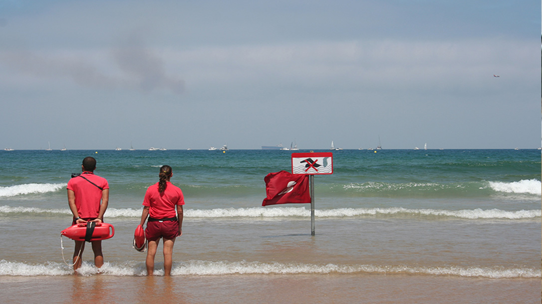 Rip currents can be very deadly to the amateur swimmer.